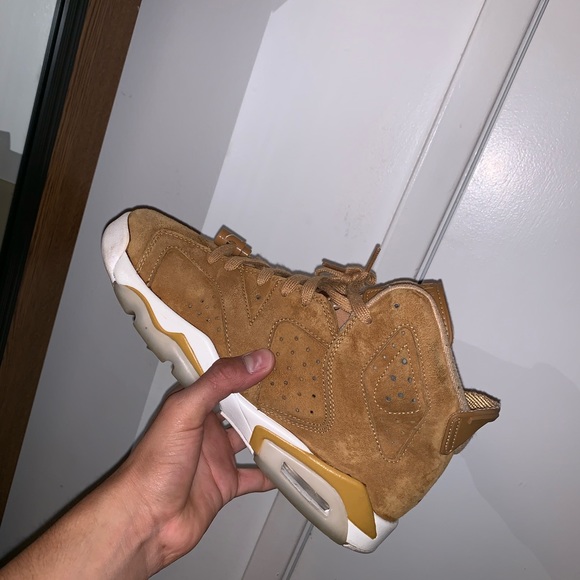 Jordan retros - Picture 4 of 4